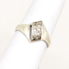 Vintage Elegant RING Silver 925 with Chic Bright Inserts -size: 8US (18mm) | #47