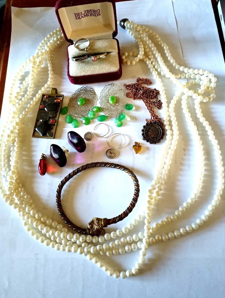 Vintage MIXED JEWELRY LOT EARRINGS,PENDANTS,BRACELET,NECKLACE,RINGS