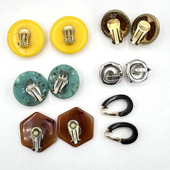 PLASTIC vintage earring lot – 6 colorful clip-ons MCM Kramer Castlecliff Trifari