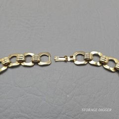 VTG Gold Tone Metal with 5 Rhinestones Link Necklace 17″ Long, Fold-Over Clasp
