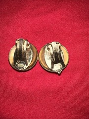 18kt RGP: Significa “18 Karat Rolled Gold Plate” (Planchado de Oro de 18 Quilate