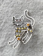 Vintage Open Work Cat Brooch (151 – 2337)