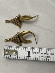 Metropolitan Museum Of Art MMA Gold Tone Tribal Earrings 14k Gold Posts