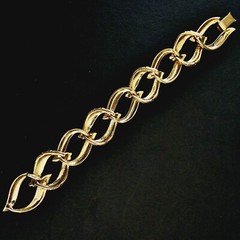 Napier Gold Tone Chain Link Bracelet with Fold Over Clasp Vintage