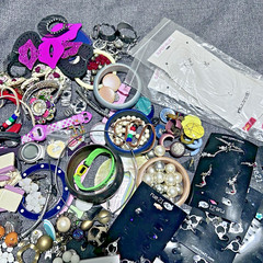 Vintage Jewelry Mixed Lot for Crafts Scrap Junk Wear Repair Repurpose 3.97 lbs.