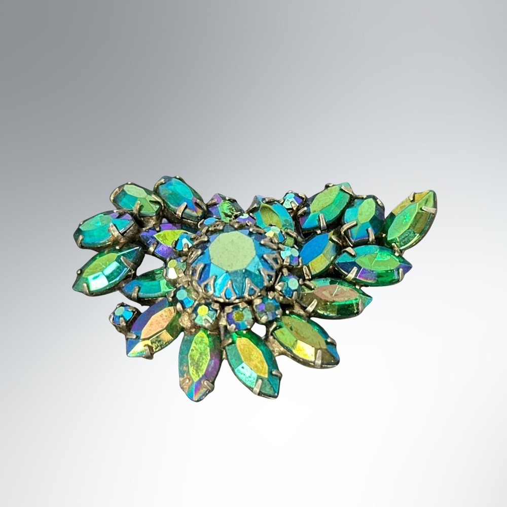 Vintage 1950s Peacock AB Emerald Rhinestone Brooch Silver Tone Marquise Chaton