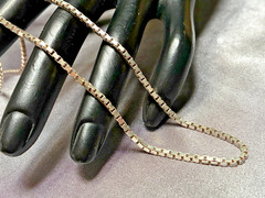 Vintage Italian 925 Fine Sterling Silver 2mm Box Chain 16″ Choker Necklace.