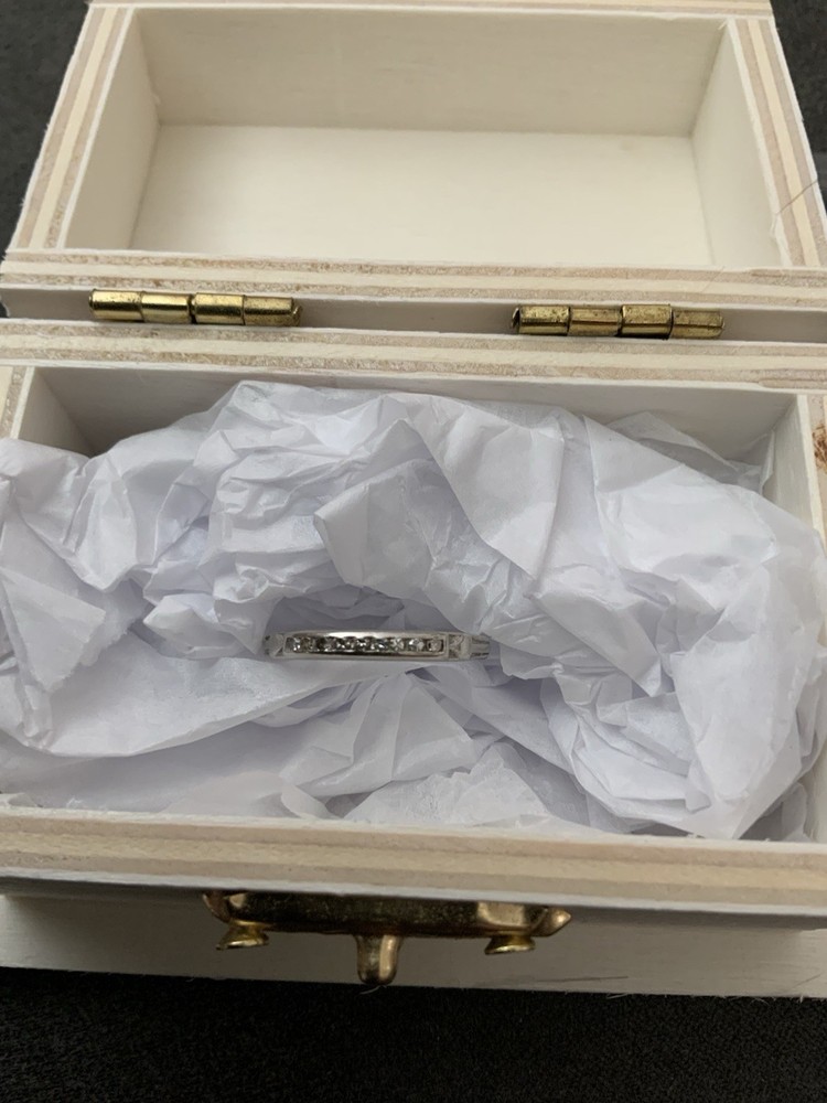 Platinum Antique Band With Diamonds Size 7