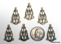 #3488 ANTIQUED GOLD CELTIC PENDANT/ER W/2 DROP RINGS – 6 Pc Lot