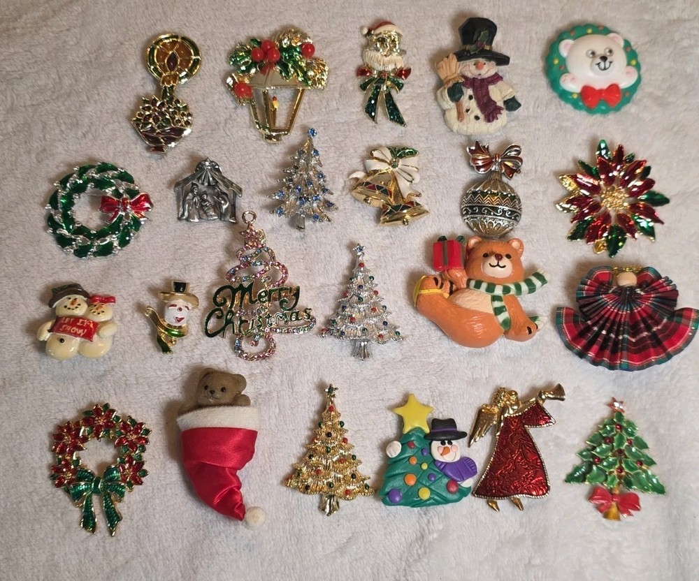 Lot Of 23 Christmas Brooches Pins Holiday Snowmen Trees, Etc Enamel Rhinestone