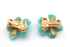 Vintage Swoboda Turquoise & Pearl GoldTone Flower Clip On Earrings