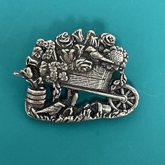 Birds and Blooms Limited Edition Gardening Pin 2001 Pewter Small 1″ size