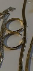 vintage 10 piece jewelry set 2 Pairs Of Monet Earrings Gold Tone Chain Necklace