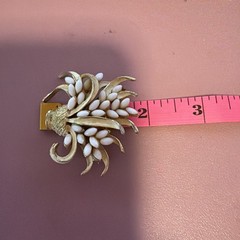Vintage Flower Basket Brooch-cream Enamel & White Stones. Signed ART B1-0020