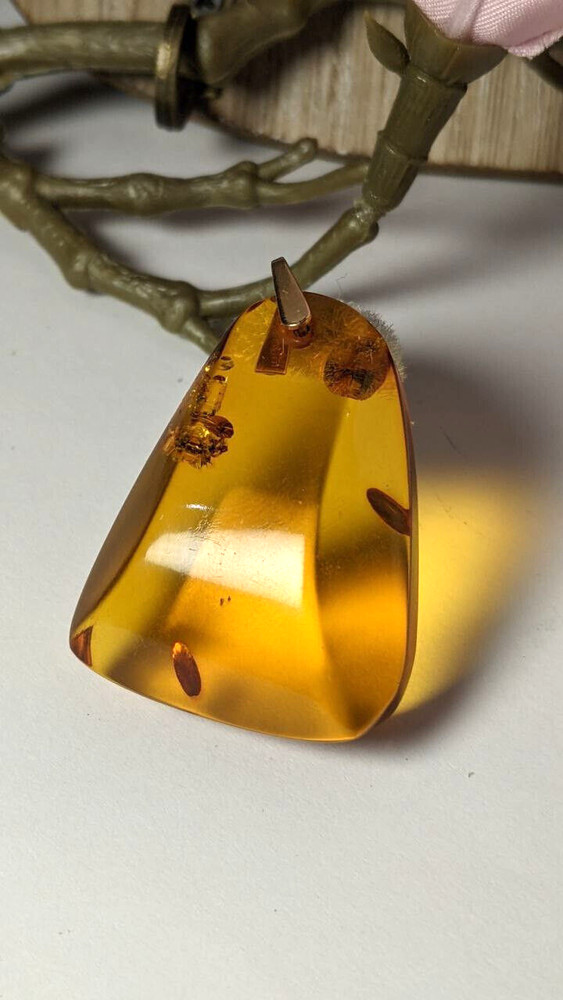 Vintage Soviet Gold 14k, 583 Russian Amber Pendant 8.9g