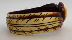 Vintage Carved Parrot Bird Bangle Bracelet Laquer Bone Horn MCM L@@K