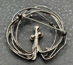 VTG 835 Silver Pearl Modernist Brooch Pin Organic Twig Abstract WREATH Design