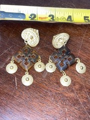 Large long Drop Brushed Matte Gold Tone Marbled Clip On Earrings