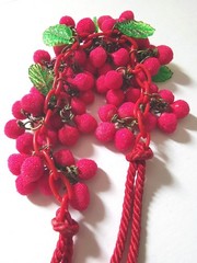MIRIAM HASKELL HESS 20’S RED SILK CORD & LUCITE CHAIN CHOKER SUGAR BEAD CLUSTERS
