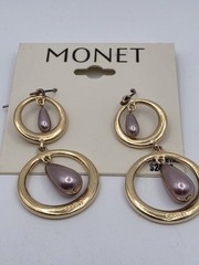 Monet Dangle Drop Gold Tone Beaded Pierced Earrings Never Worn (A)