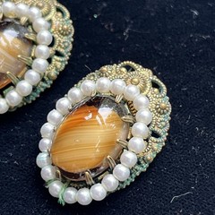 Vintage W Germany Glass Caramel Swirl Cabochon Pearl Brooch Clip On Earrings Set