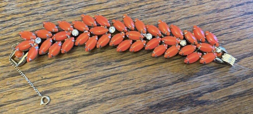 Verified Rare Juliana D&E Orange Milk Glass Bracelet Brooch & Clip Earrings