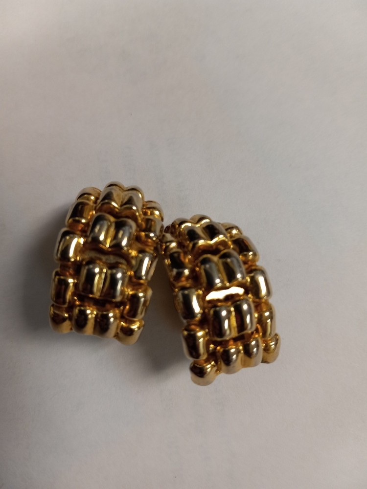 Vintage Hoop Y2K Clip-On Earrings 1980-1990’s Design Era Fashion Jewelry Casual