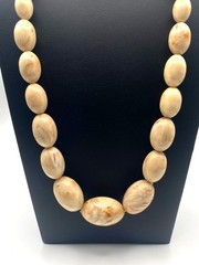 Vintage Ivory Like Marbled Beige Beaded Necklace With Barrel Clasp 12″ Hang