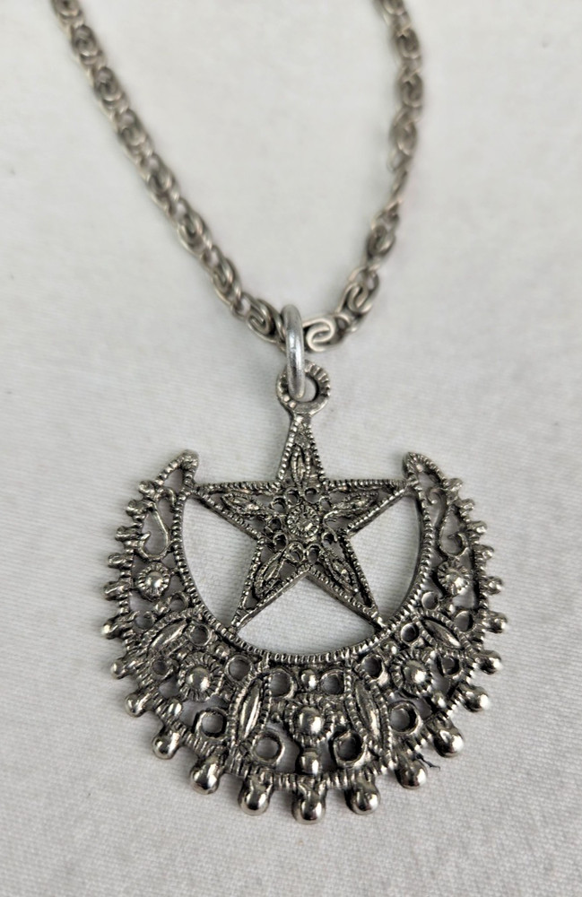 Silvertone Crescent Moon & Star Pendant Necklace Excellent Condition