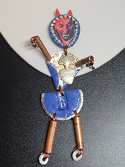 HUGE 5″ Vtg DIABLO Devil Sacred Heart Bottle Cap Pin Brooch RAMONA HOTEL 2008