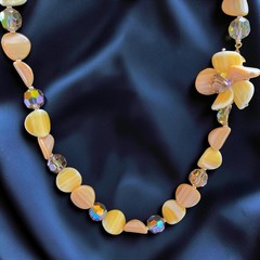 Vintage Lucite Flower Necklace Butterscotch Caramel AB Crystal Hidden Clasp 21″