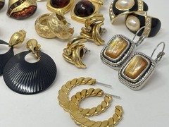 Vintage Bold Estate Costume Earrings Lot (13) 90’s Gold Tone Joan Rivers Trifari