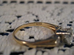14K Yellow Gold ~ .99 CT TW 3 DIAMOND ENGAGEMENT RING ~ Size 6.75 with Appraisal
