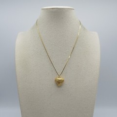 VTG Lady Remington Puffy Heart Pendant Necklace Gold Tone Repousse Chasing 38″