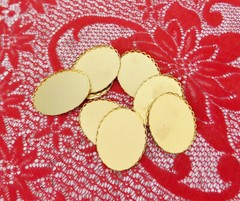 LOT OF 8 UNUSED OLD STOCK VINTAGE 30 X 40 MM BRASS LACE EDGE SETTINGS FREE SHIP!