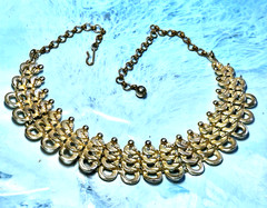 Vintage Egyptian Rival Gold Tone Bib Choker Necklace. 14″