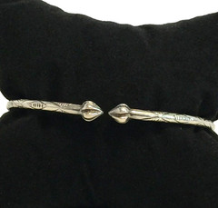 VINTAGE STERLING SILVER BANGLE WEST INDIES ISLAND POD CUFF BRACELET 16g