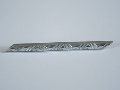 Chrome Colored Bar Brooch 4.4 G / 2.76 X 0.24 In