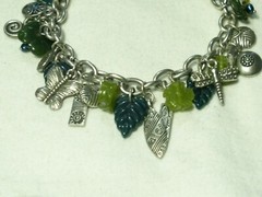 COOKIE LEE…Silver Tone & Lucite Flowers, Leaves,Butterfly++ Charms Bracelet…