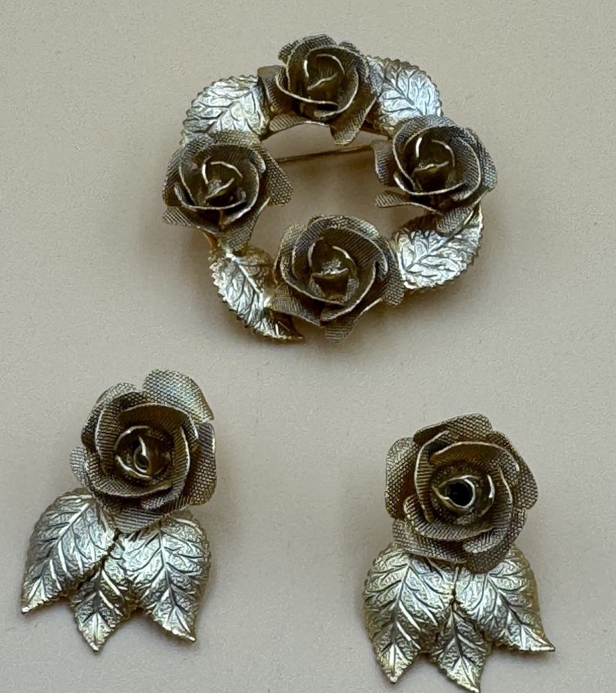 Vtg Judy Lee Gold Rose Leaf Wreath Brooch Clip Earrings Set