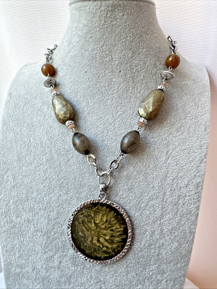 y2k 1990 Chicos 2000s Modernist Metal Jewelry VTG Goth Green Brown boho necklace
