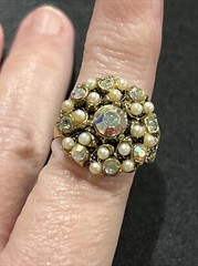 vintage ring size 7 faux pearls adjusts estate jewelry Some Band Wear