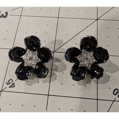 Erwin Pearl Vintage Black Enamel Rhinestone Flower Clip On Earrings Silver Tone
