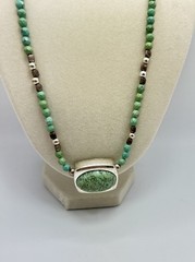 Vintage Southwestern Style Silver And Green Tone Necklace 19in Beaded Jewelry