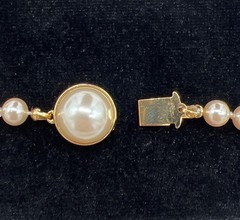 Elegant Vintage Style Faux Pearl Necklace With Gold Clasp