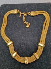 Casual Corner Gold Tone Chunky 3 Strand Rope Chains Choke Necklace Lobster Lock