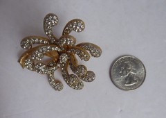 Vintage Signed Mimi Di N 3D Dimensional Pave Faux Diamond Style Brooch / Pin