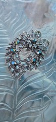 Vintage Juliana DeLizza Elster Wreath Brooch Smoky Gray Clear Rhinestone Pin DE