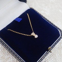Vintage 1960s 14K Yellow Gold White 0.7 cttw Diamond Choker Pendant 16″ Necklace