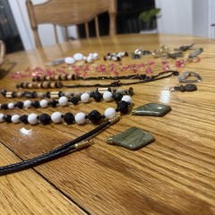 Very Vintage Lot of Costume Jewelry Pieces 17 Pc Project Wearable Signed Stamp88